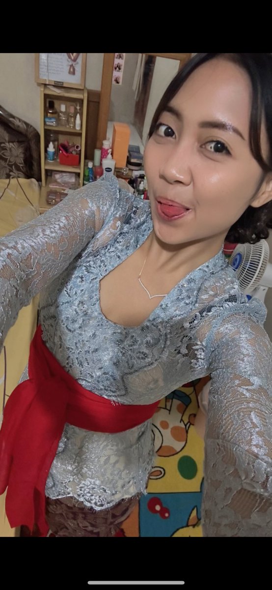 just Ani being Virgo
H-1 nyobain semuanya sampe ke sanggul2nya 😇🙏 just to make sure besok ga semrawut pas prepare WKWK