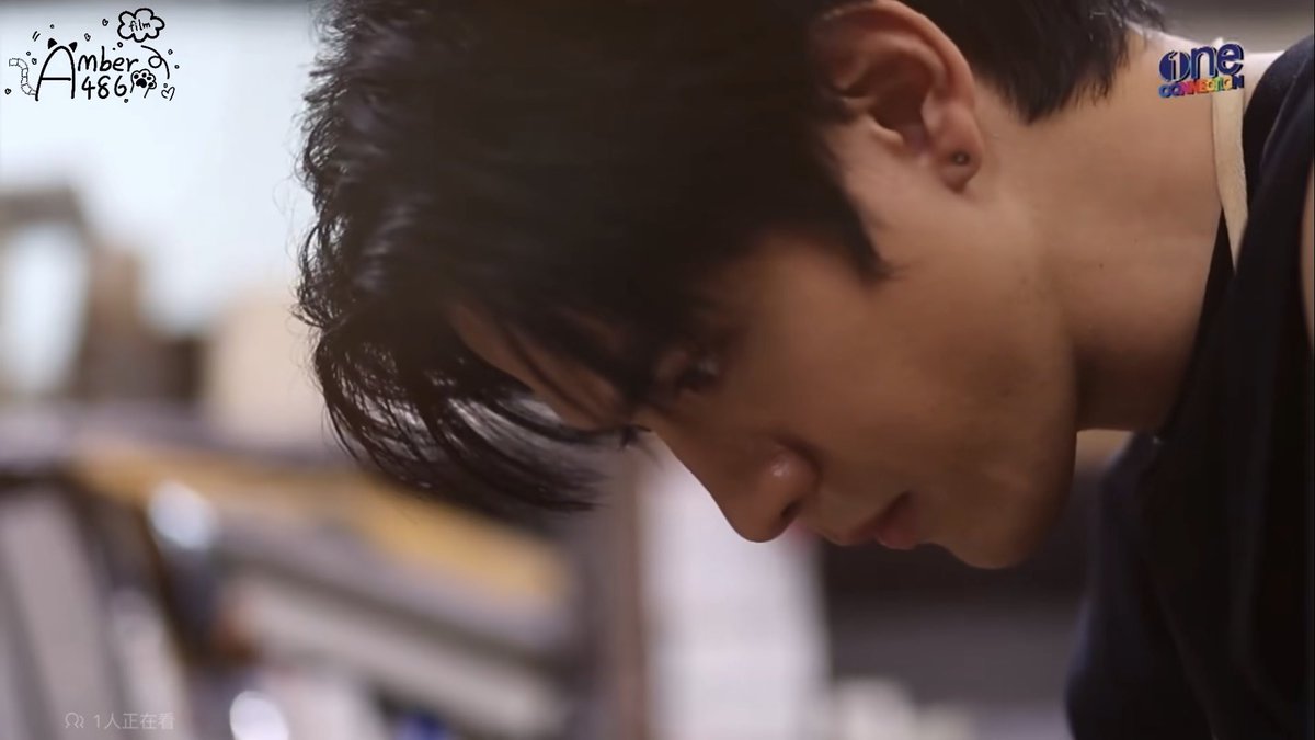 molingling88's tweet photo. Serious men are the most handsome. So, I look forward to seeing the final color of the finished product.

@film_tnp20 
#FilmThanapat
#ฟิล์มธนภัทร https://t.co/tbpaAfmEdq