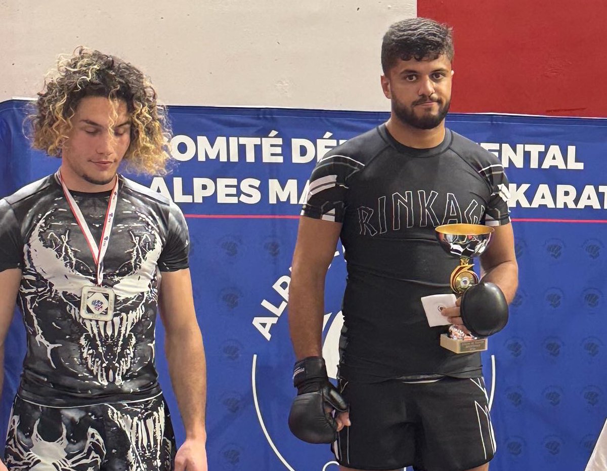 Victoire hier en KMIX 
1er round par footlock 
Merci à <a href="/thomasmurrismma/">Thomas Murris</a> et <a href="/Orges_mma/">Orges_bajrami</a> pour le coaching 
Merci à mon adversaire 
Merci au Boxing Squad Maccabi Nice et mes coach 
Oss