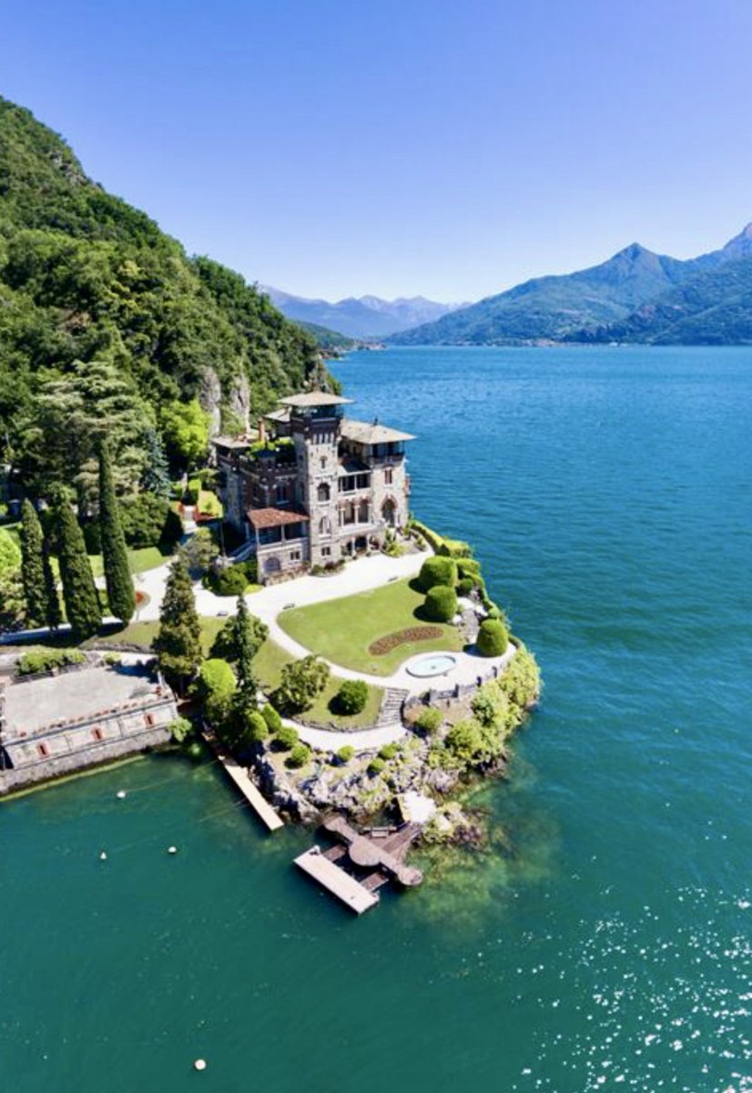 📍Villa La Gaeta - Lake Como, Italy 🇮🇹

Did you know that this majestic Villa is on Booking? 😉
The wonders of Italy...💫

Link below 👇
