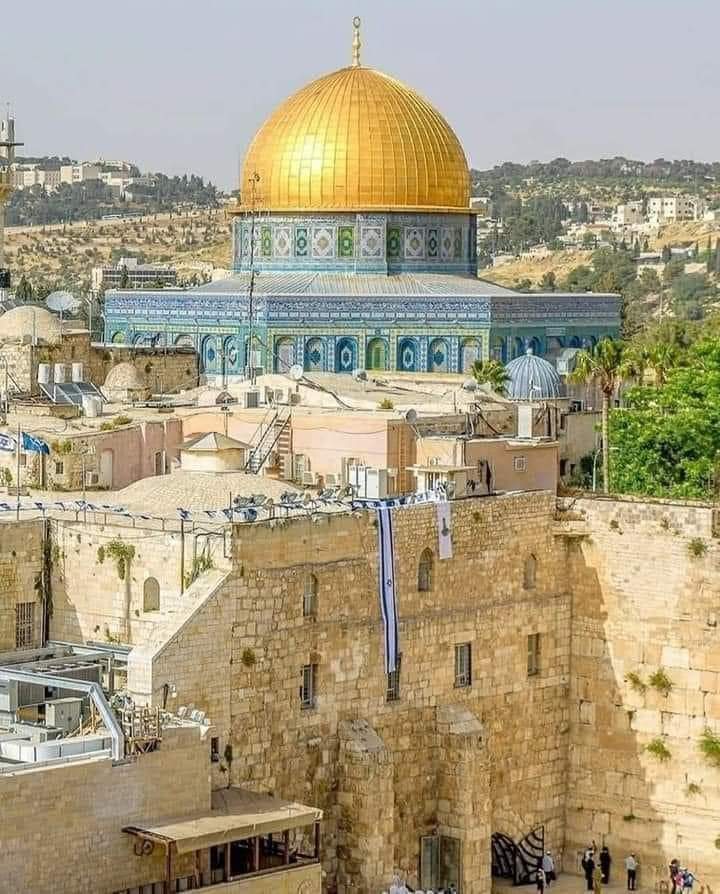 WHY DOES ISRAEL MATTER? Did you know that the time clock of the return of Jesus Christ isn’t based on America’s timeline? It’s based on what is happening in Israel. Did you know Jesus wasn’t a “Christian” ? He was a Jew. He celebrated and kept the Jewish holy days and customs,
