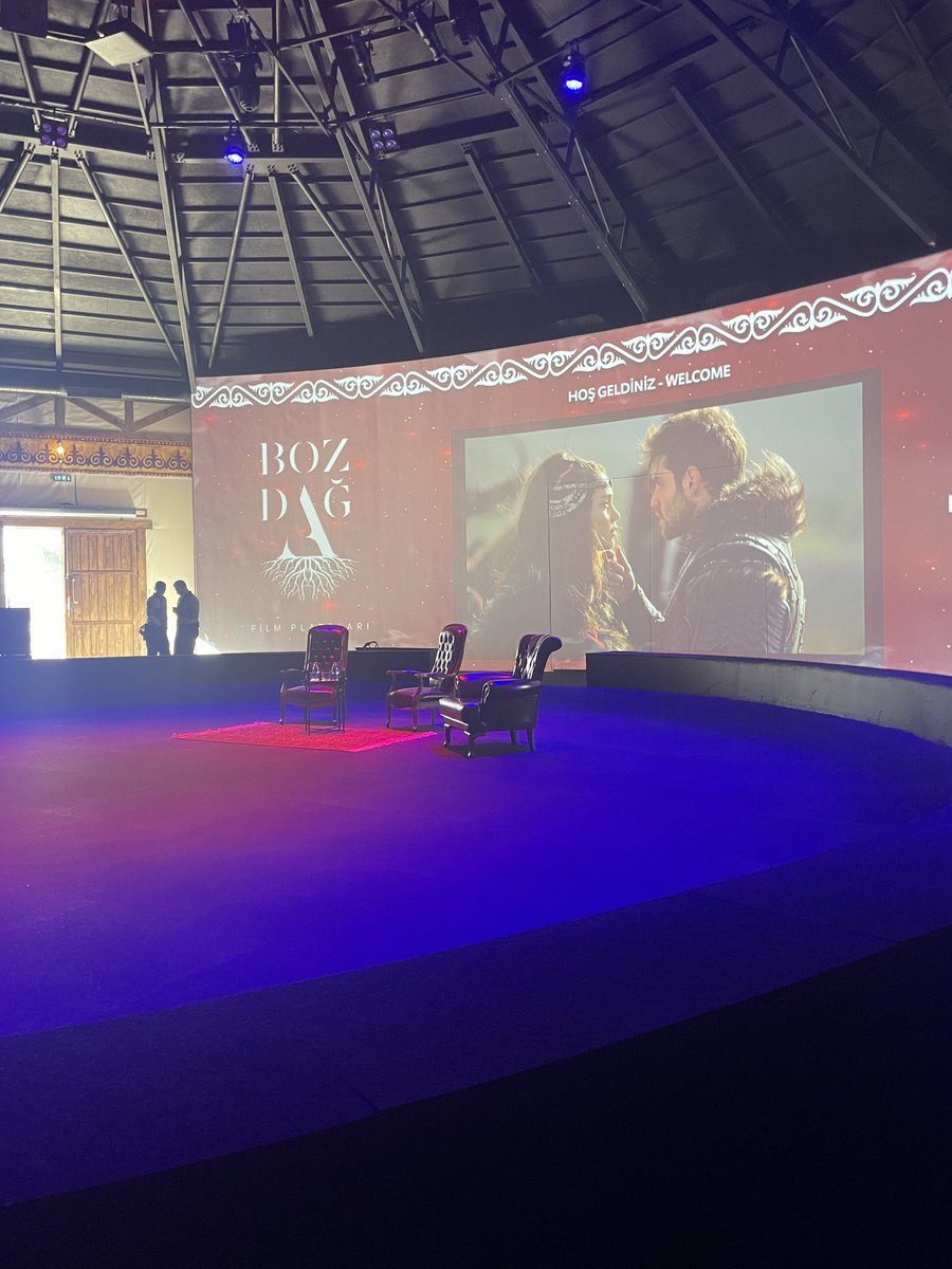 Aledadiyebiri's tweet image. Ya bu ne bittik 🤤 

#OrNil #EcEm #EcEmre