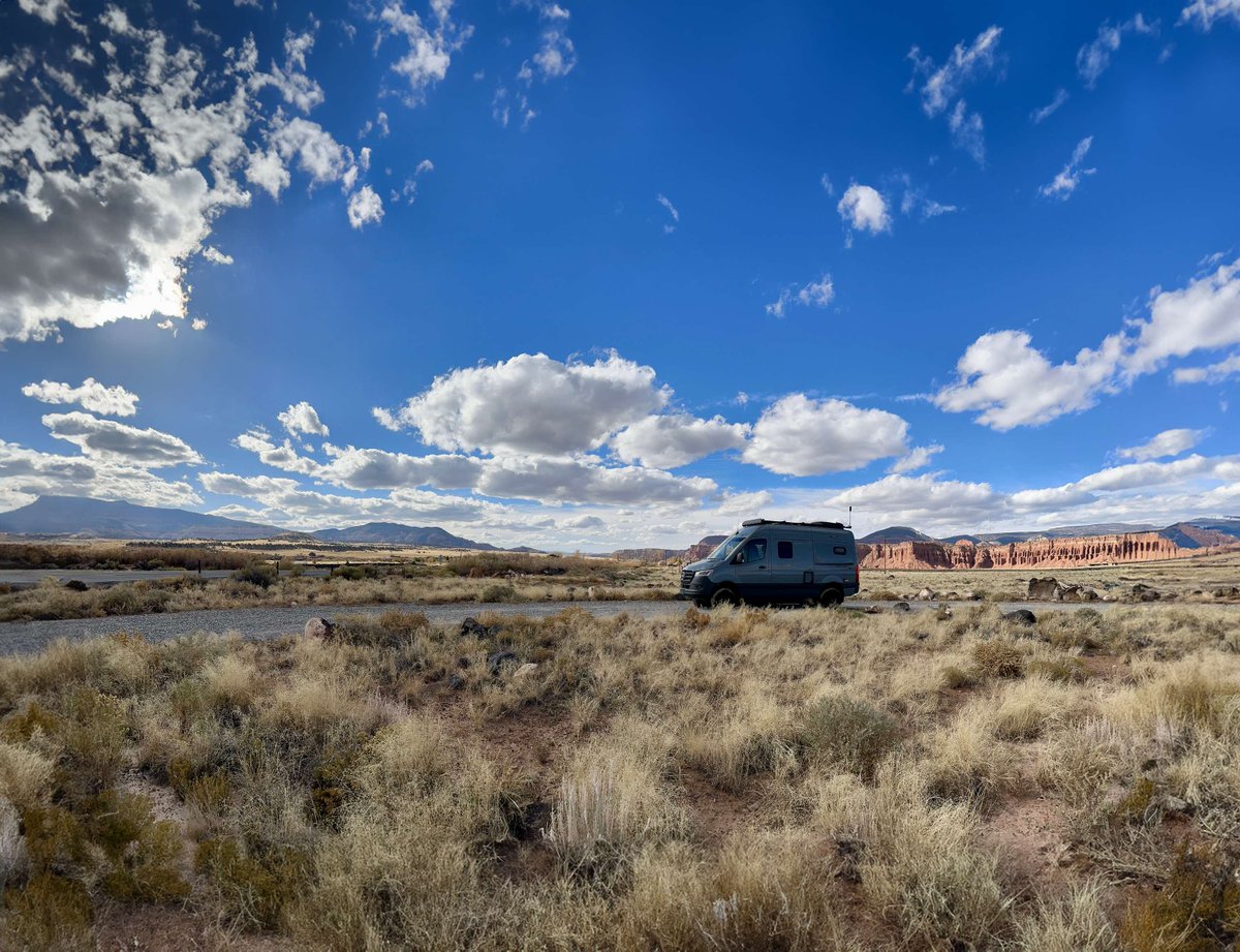 harvesthosts's tweet photo. Good morning adventurers! Where are you off to this weekend?
#HarvestHosts #Boondocking #RVing #RVLife #VanLife #RVLifestyle #RVTravel #RVAdventure #FullTimeRVing https://t.co/8SfERNrArY