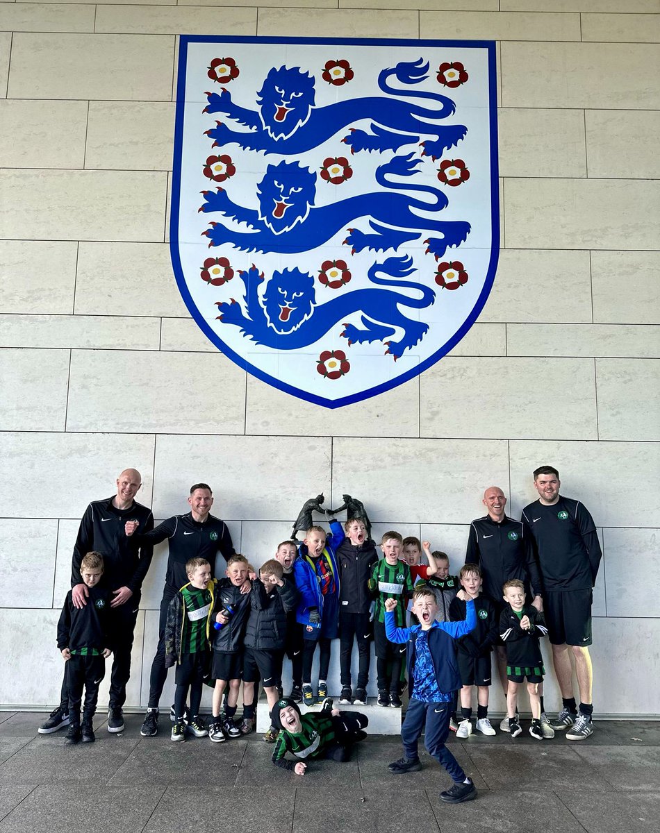 Our U7s recently had a tour &amp; coaching session delivered by an SGP experienced coach. The lads loved every minute &amp; would highly recommend the experience to others #futurestars #england #3lions #stgeorgespark