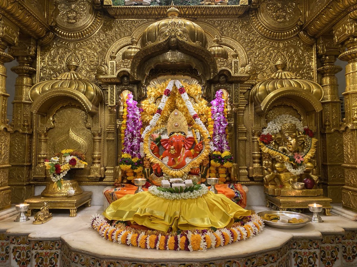 🙏 गणपती  बाप्पा मोरया 🌺मंगलमूर्ती मोरया 🙏१४/०४/२०२४
🙏Ganapati Bappa Moraya 🌺 Mangalmurti Moraya  🙏14/04/2024
