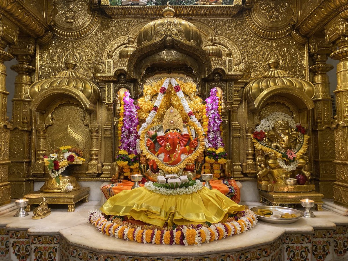 🙏 गणपती बाप्पा मोरया 🌺मंगलमूर्ती मोरया 🙏१४/०४/२०२४ 🙏Ganapati Bappa Moraya 🌺 Mangalmurti Moraya 🙏14/04/2024