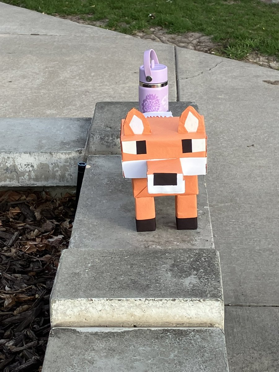 LimbKenneth's tweet image. #Students created #pinata creature so they could measure their surface area and volume. #mathinstruction #relevantinstruction #artsintegration