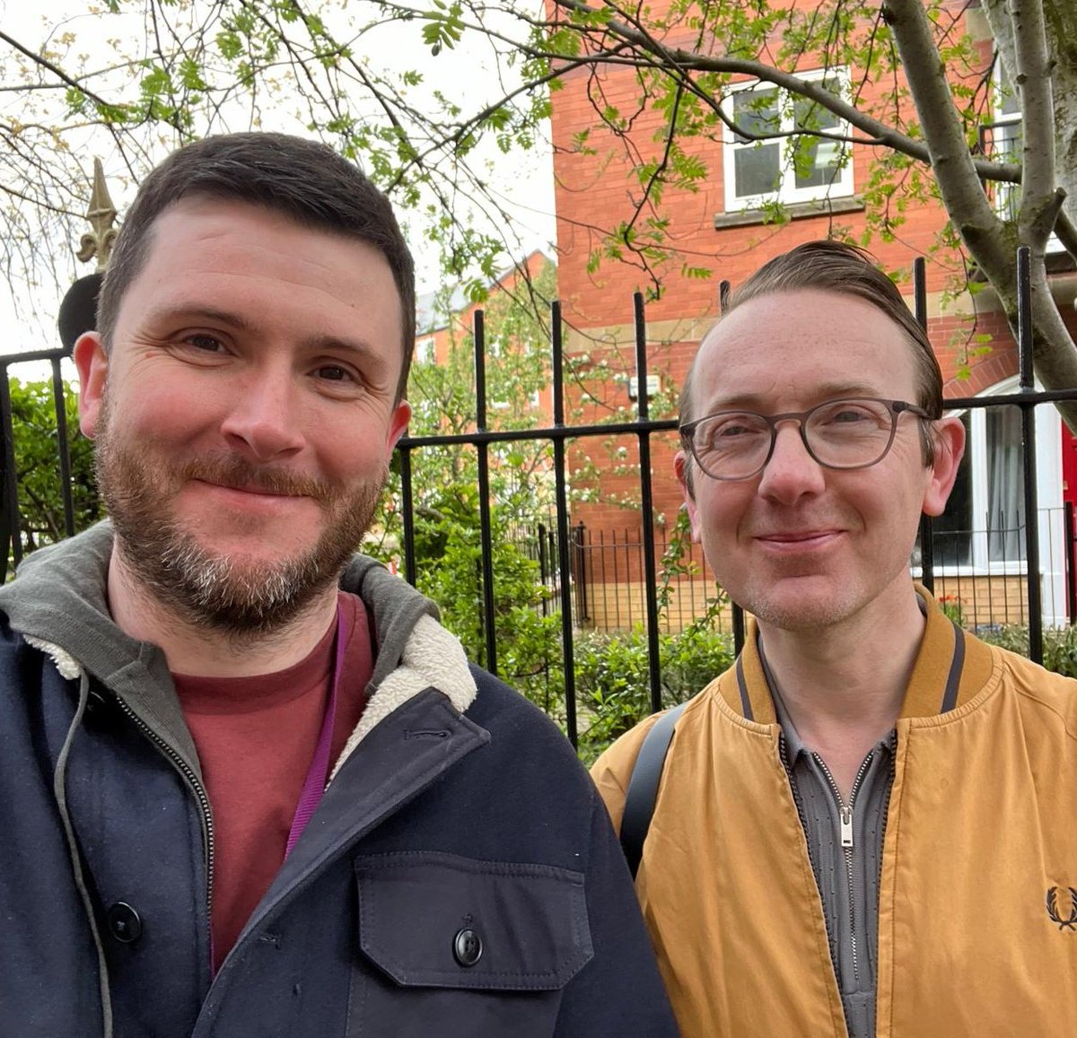 Great weather for speaking with residents and delivering our latest leaflet to residents, with Lee Glover and @AnthonyMcCaulDG! 🌹🐝 #PiccadillyWard #Manchester