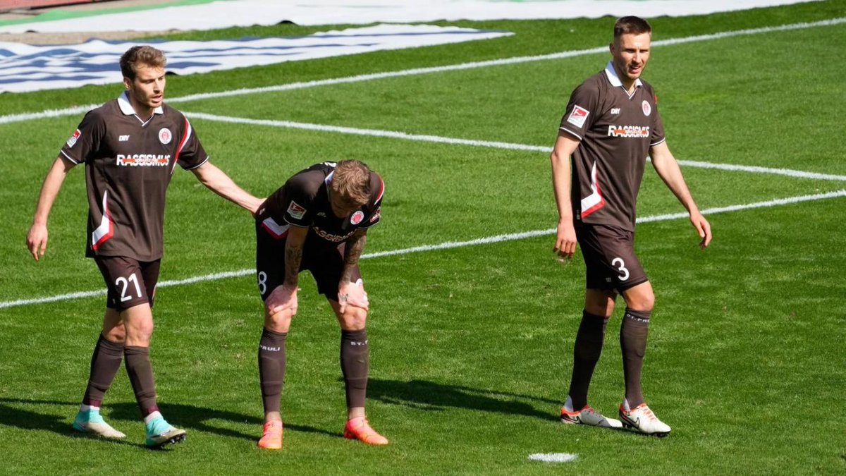 Tabellenführung futsch: St. Pauli patzt gegen Elversberg im Aufstiegsrennen abendblatt.de/sport/fussball…