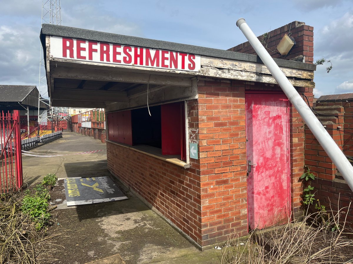 Charlie Bradford took a trip down memory lane today as he visited @RotherhamUnited ‘s old ground - Millmoor. His report of @WickersleyYouth U16s V @FcSilverwood in this morning’s game for the CF Booth Cup is now available to read on facebook.com/thenonleaguech…