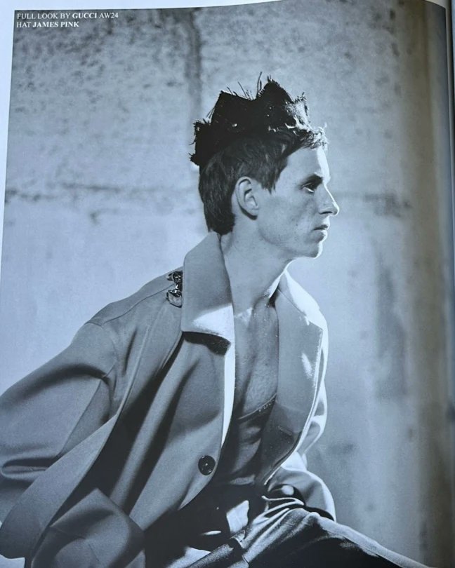 MCDV2's tweet photo. Some new photos of #EddieRedmayne from #replicaman #magazine
Photographed by #oliviaartur styled by #harrylambert
Wearing @gucci @Dior
Thanks for sharing to
https://t.co/vVtJACGLN2 https://t.co/Oq3mG2MEfY
