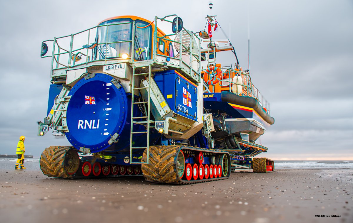 Bridlington's all-weather boat 'Antony Patrick Jones' will be launching tomorrow evening at approximately 5:45pm (Wednesday 17 April 2024). subject to operational requirements. #rnli200 #charity #SavingLivesAtSea #lifeboats #bridlington #searchandrescue #onecrew #volunteering