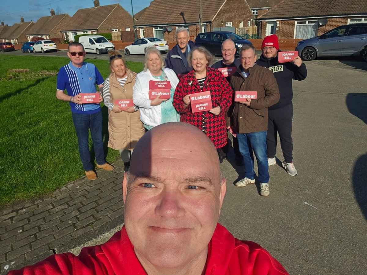 BoldonLabour's tweet photo. Another great turn out in the ward this morning to support Joanne Bell in delivering her latest leaflet ahead of the local elections on Thursday 2nd May. 

Please vote for a Councillor who has a proven track record in representing a community, &amp; lives &amp; breathes Boldon. https://t.co/M9CuUH1rTY