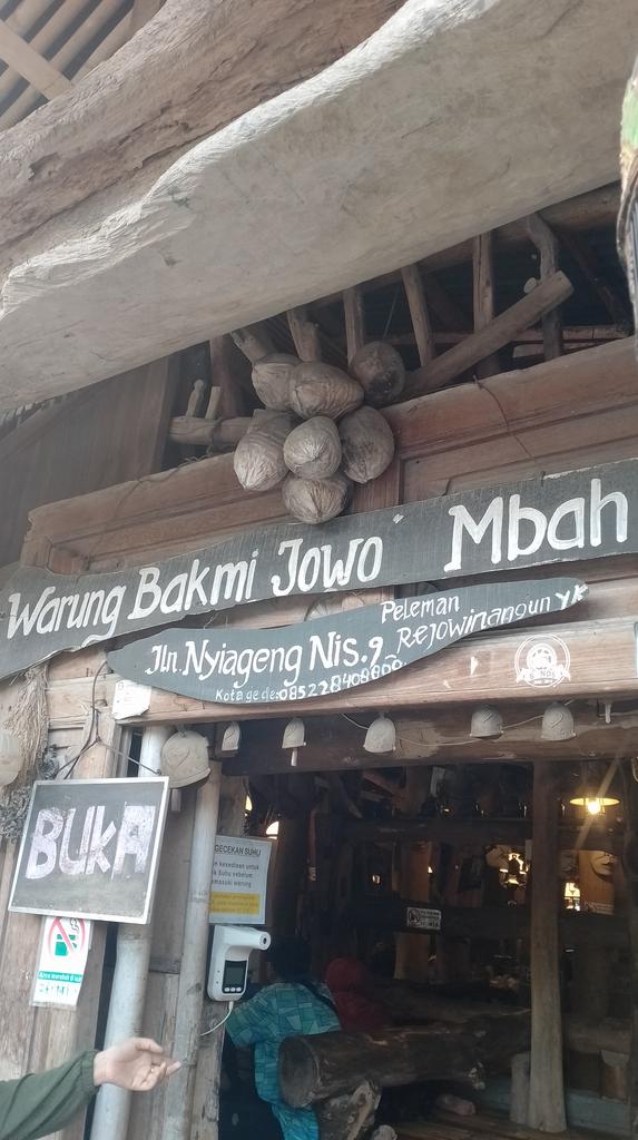 tharstudy's tweet image. glimpse of mudik 🚙💨