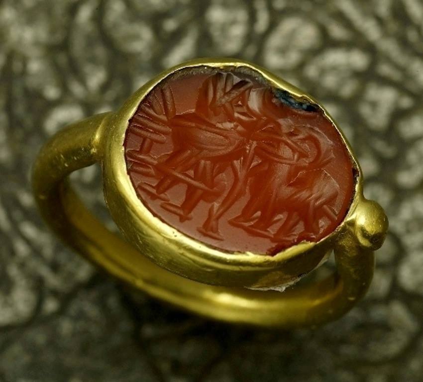 Sasanian-era seal ring, gold & agate, Agsu region, modern Azerbaijan (Found: 18.6.2003, chance find)