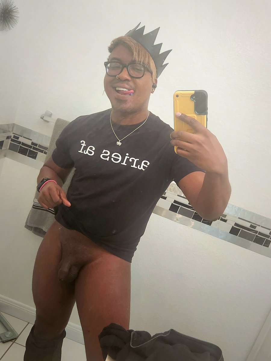 mrflameboy15's tweet photo. It's my birthday eve! ๐๐ Got my #softcock out n I'm ready to start to party ๐ฅณ show me yours, guys #ariesaf https://t.co/krWxE8lYKu