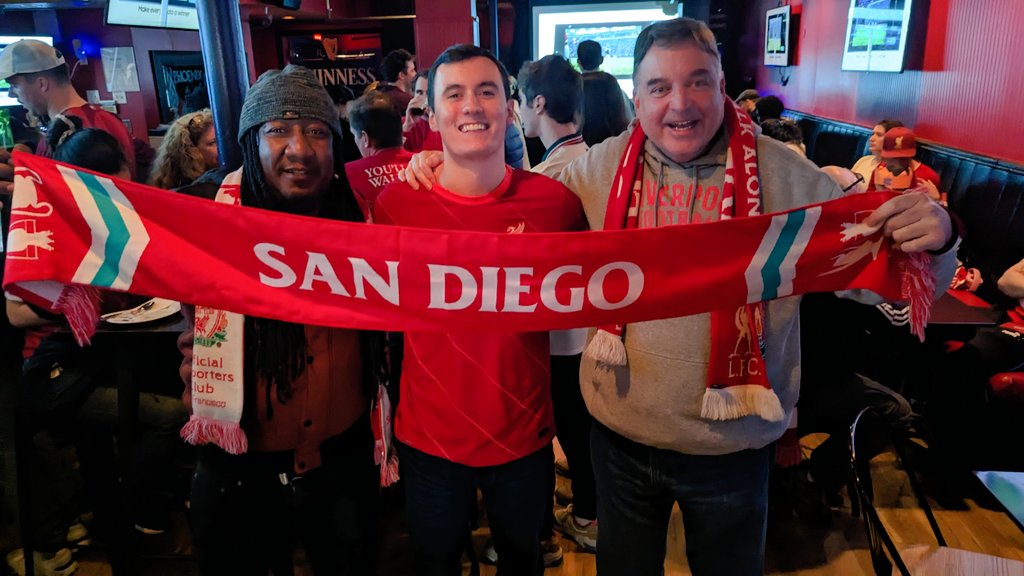 Dan and friends with a scarf shout out to <a href="/TheLFCSD/">LFC San Diego</a>