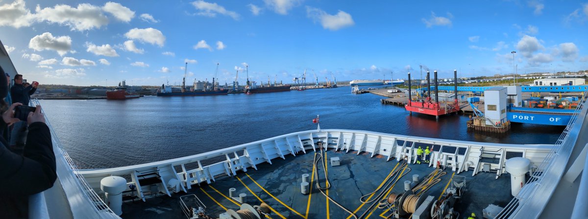 Ferry docking in North Shields this morning

#panorama #northshields #southshields #rivertyne #newcastle #panorama #northeastpanorama @PanoPhotos