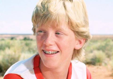 Happy birthday to Anthony Michael Hall! In the ‘80s Hall entertained us in a number of movies (Sixteen Candles, Weird Science, The Breakfast Club, etc) including Vacation as Rusty Griswold! #80s #80smovies