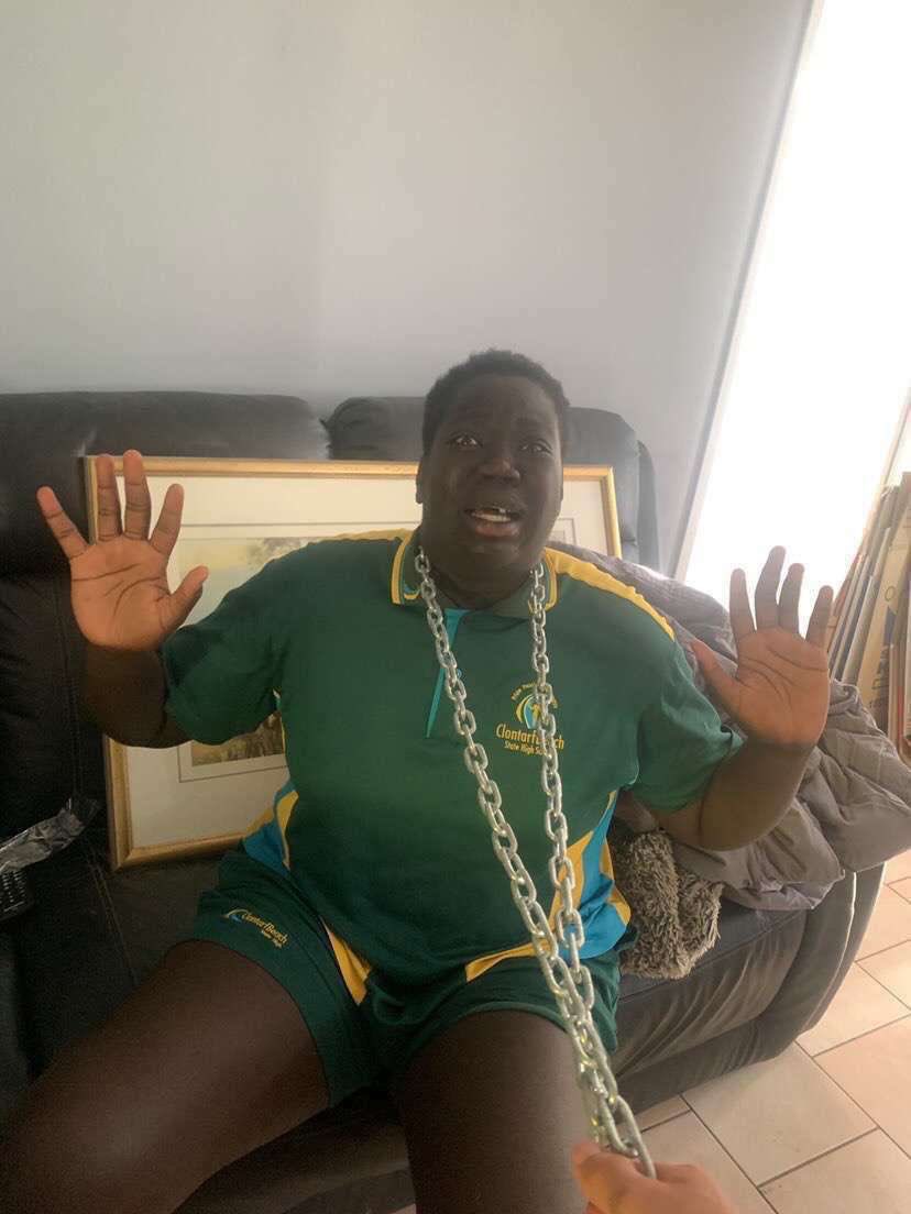 Ladu prince of Nigeria gone missing please contact the zoo keepers he was last seen at the Perth train station wearing chains around his neck.