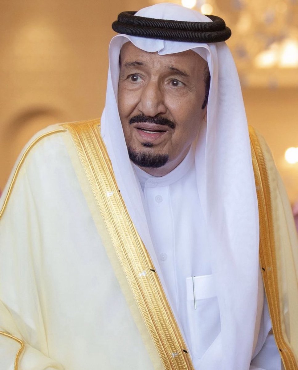 basem_i7's tweet photo. #الأجواء_السعودية 

عند سلمان ماتسمع ب لوّه وليته 
يوم بعض المشايخ بين ليته ولوّه

قد سمعنا بشيخٍ تزبن الناس بيته
ماسمعنا بشيخٍ  تزبن الناس جوّه https://t.co/uuk4lLE1cv