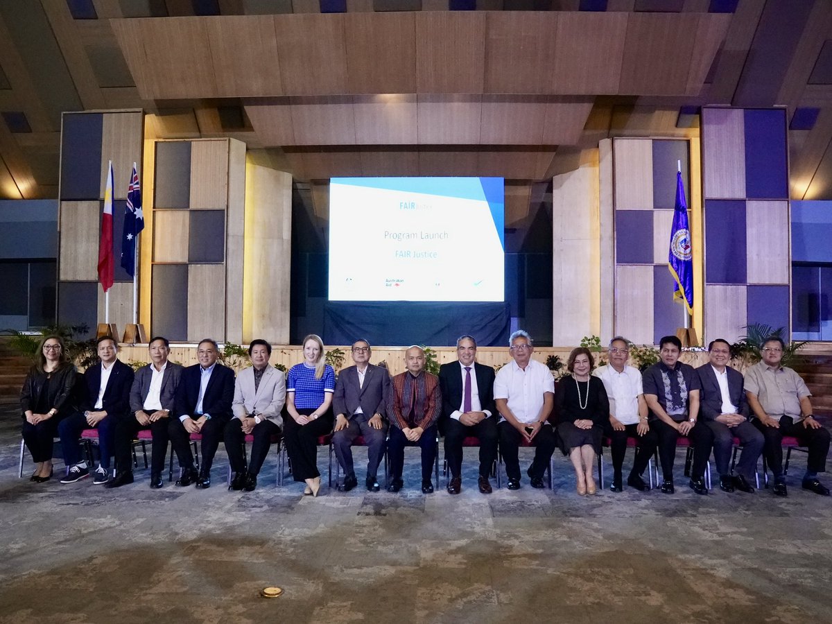 Chief Justice Alexander G. Gesmundo launches the Fostering Advancement of Inclusive and Rights-based (FAIR) Justice Program, the latest partnership between the Supreme Court of the Philippines and the Australian Government. READ: sc.judiciary.gov.ph/sc-australian-…