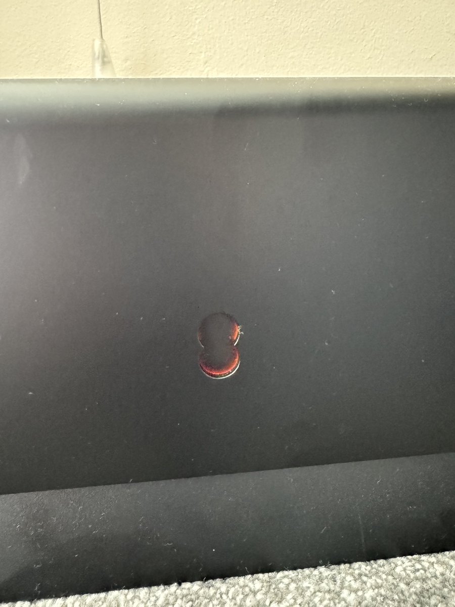johanclive5's tweet photo. (2/2) @EE @bt_uk @WeAreOpenreach But nobody cares to fix my service. And now when I asked to move out of my contract, I am being told that I cannot do so. What am I paying for if I don’t get service then? This is shambles https://t.co/FrRUrazXHw