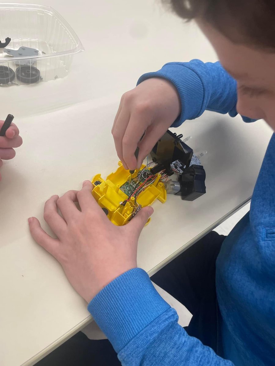 Amy Carter tweet media