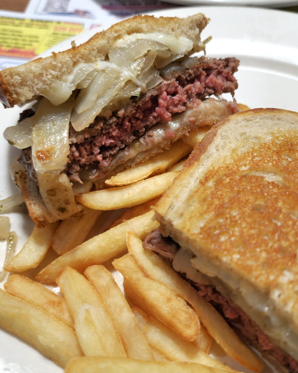 A Diner Staple

The New Chester Diner
Chester, NY

It was a Patty Melt kind of night. Started off with their Texas Fries (Chili cheese fries w/bacon and jalapeño).
Great Meal. 👏👏

#chester #newyork #iloveny #hudsonvalley  #whereisthemenu #pattymelt #diner #cheeseburger #cheese