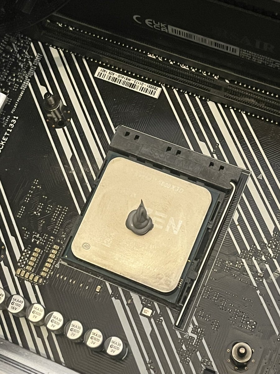 the 💩 method for thermal paste