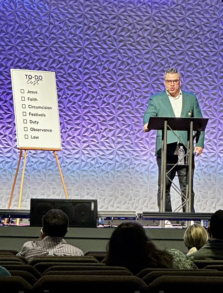 A lesson for churches around the country…

Get you a pastor who wears the Green Jacket to preach the Word on #MastersSunday 

Good stuff @deaninserra @citychurchtally