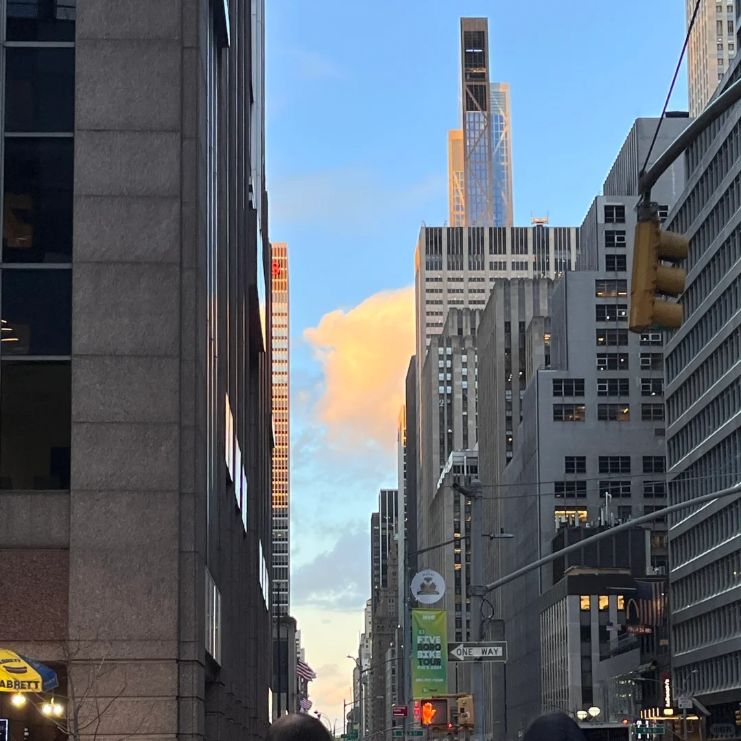 Richcscarrell's tweet image. When the weather is good, it’s very bright
#manhattan