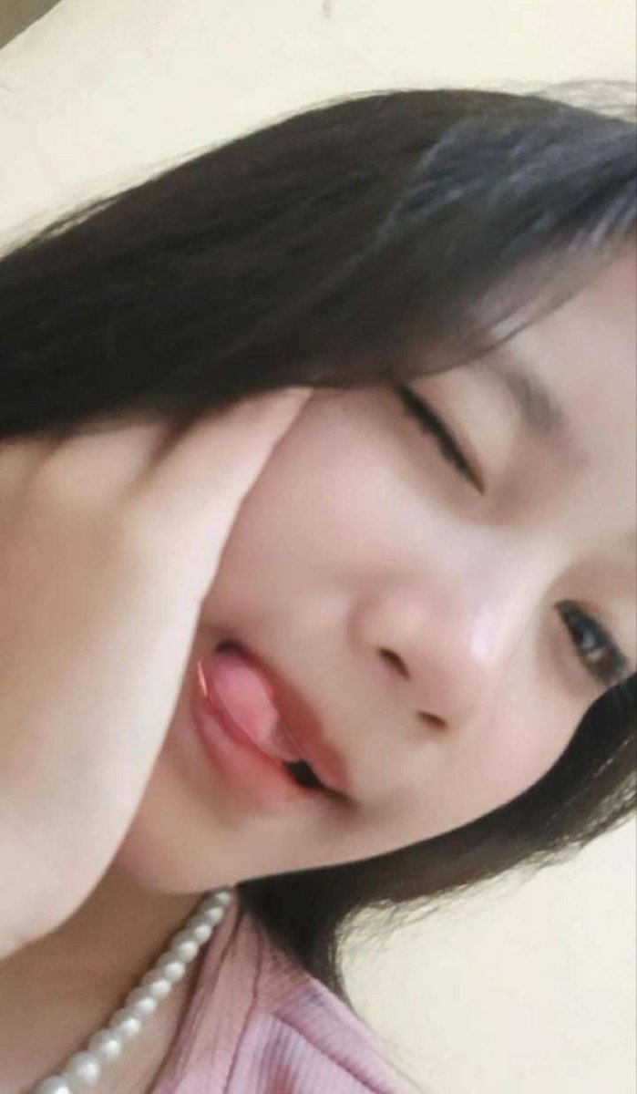 efwebe777's tweet photo. Ada yang tau info akun medsos ini cewek BO ?
Joki nya nipu gw bgzd , janji kirim video malah diblokir emang bgzd jamet joki tolol https://t.co/dVApJgKNVO