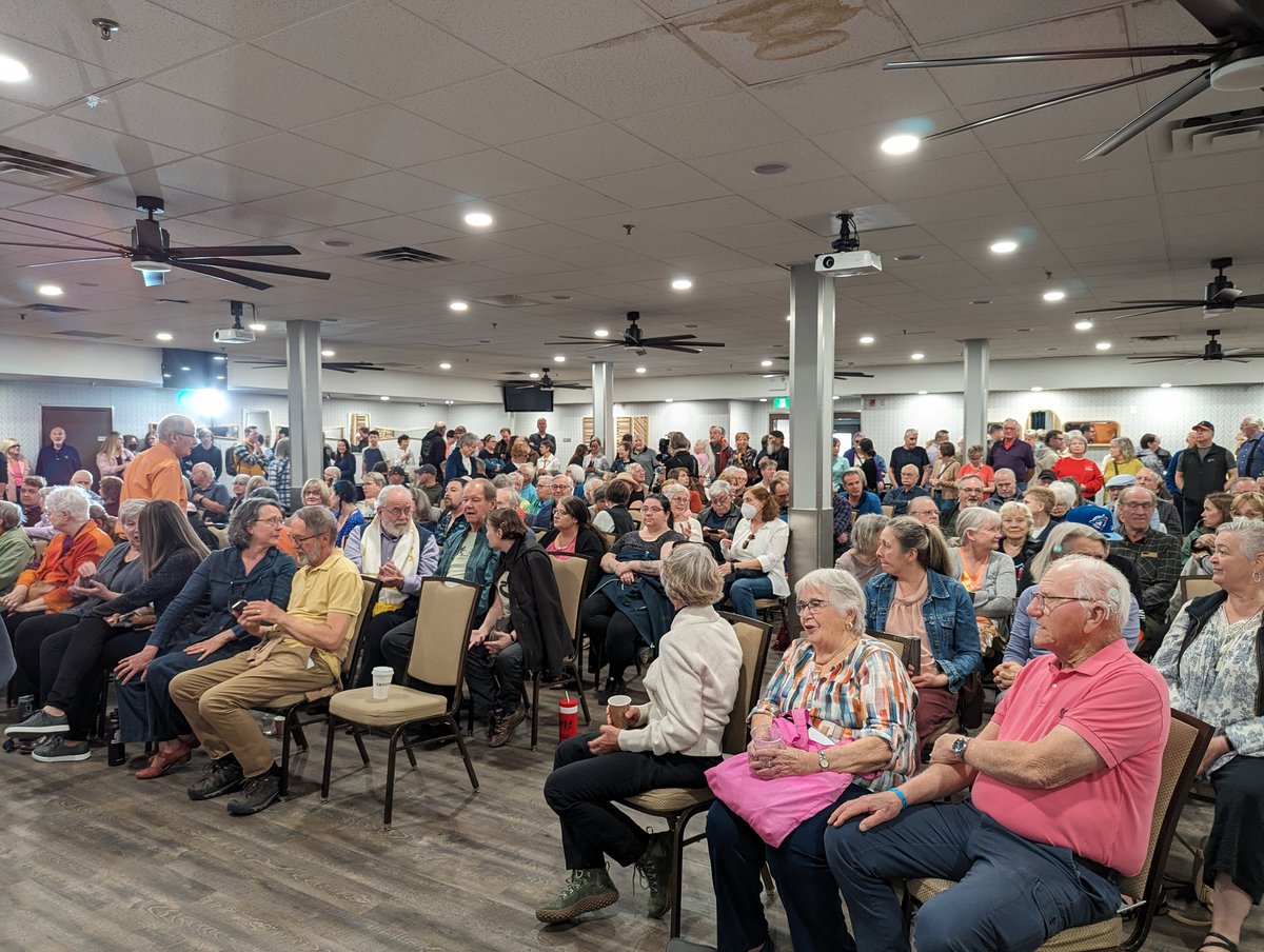 Nice turnout to hear Naheed Nenshi speak in Lethbridge #yql #yyc #yeg #abndp