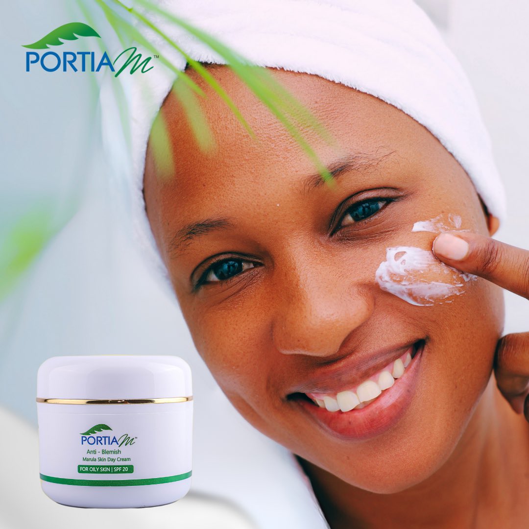 Do you have oily skin?

The Marula Day Cream may be just what you need👌💫🍃

Remember, be consistent with the products and patient with your skin.💫

#teamyellow
#portiamskincare
#sharetheglow