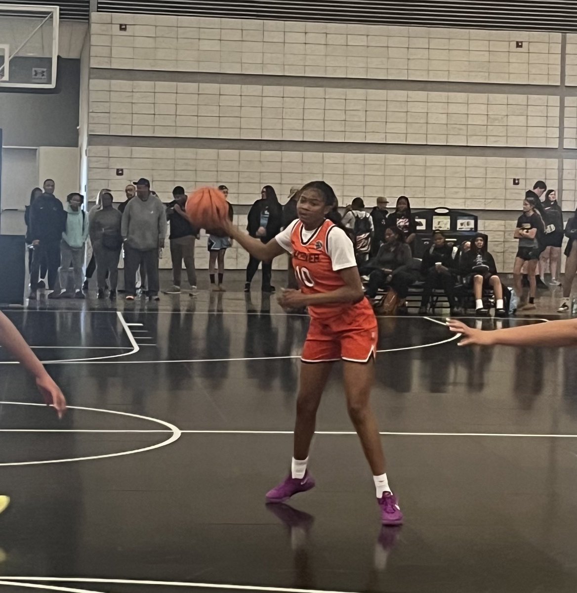Womens Hoops Hidden Gems (@wbbgems) on Twitter photo Qandance Samuels
6β2, Wing
<a href="/TeamTakeoverGBB/">TeamTakeoverGirlsBB</a>
Qandance stepped up big for Team Takeover in a game that was full of college prospects on both teams. She is a matchup nightmare on the wing because her size and quickness.
<a href="/WPABruinsTipOff/">WPABruins2025TipOff</a> Qandance Samuels
6β2, Wing
<a href="/TeamTakeoverGBB/">TeamTakeoverGirlsBB</a>
Qandance stepped up big for Team Takeover in a game that was full of college prospects on both teams. She is a matchup nightmare on the wing because her size and quickness.
<a href="/WPABruinsTipOff/">WPABruins2025TipOff</a>