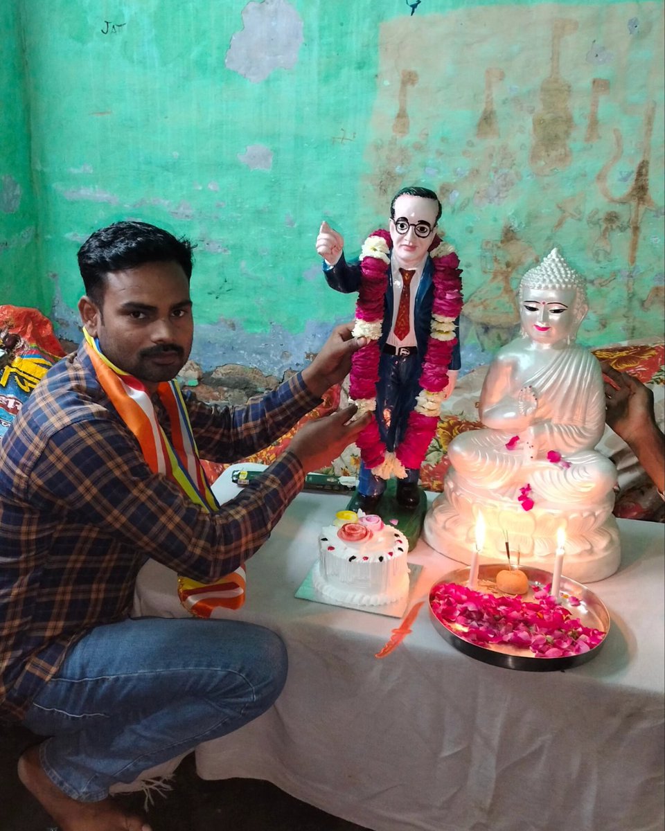 ShekharBhimArmy's tweet photo. आप सभी देशवासियों को बाबा साहब डॉ. भीमराव अम्बेडकर जी के 133 वें जन्मदिवस की हार्दिक शुभकामनाएं मंगलकामनाएं @BhimArmyChief
@HimanshuValmi13 @Ravinder_ASPK
@RavigautamASP @VinayRatanSingh आपका अपना शेखर कुमार भीम आर्मी मेरठ मंडल संगठन सचिव https://t.co/7DwMfC2oSt