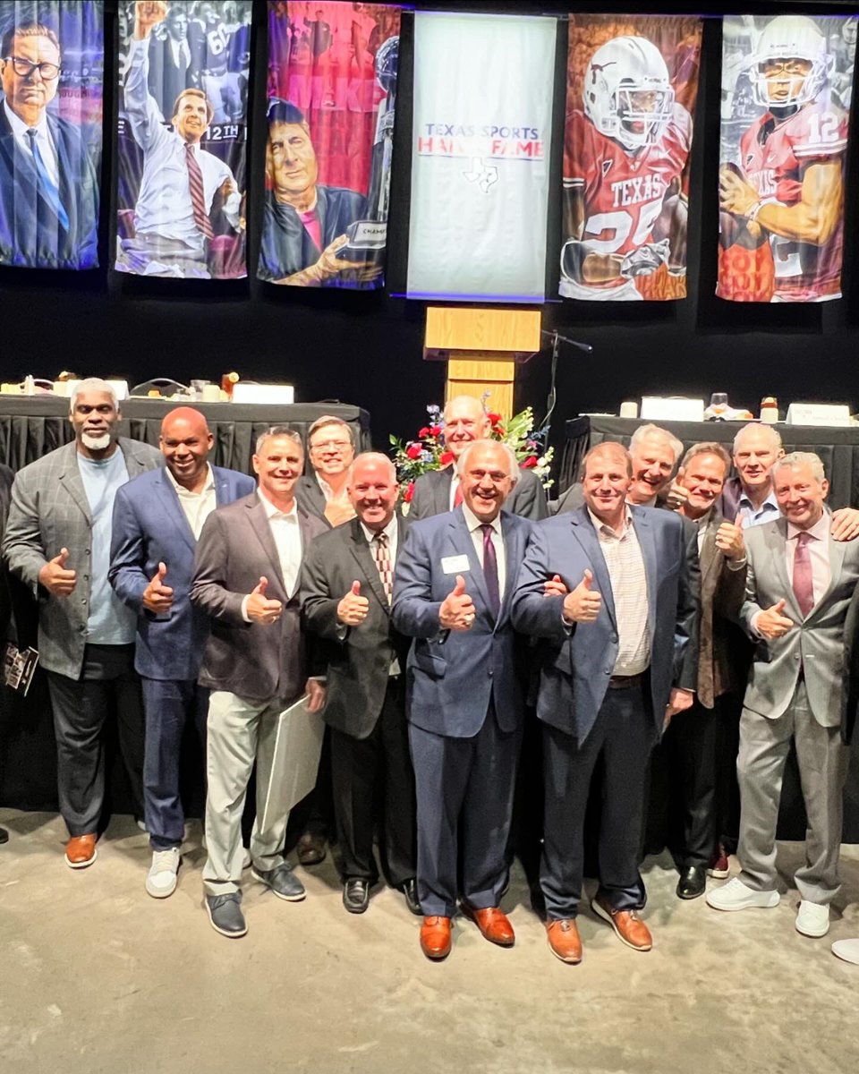 RichmondWebb's tweet image. #Aggies were attendance for Coach Jackie Sherrill’s induction into the Texas Sports Hall of Fame. Great seeing my coaches and teammates. Congratulations to all the inductees. #TSHOF #GigEm👍🏾