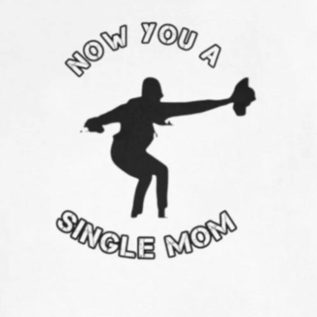 HollyGhost23's tweet photo. #OffTheBeat #YouTube #YouTubeMusic #nowyouasinglemom #singlemom #brandonjamal #Divorce https://t.co/hSGPsJkqFN