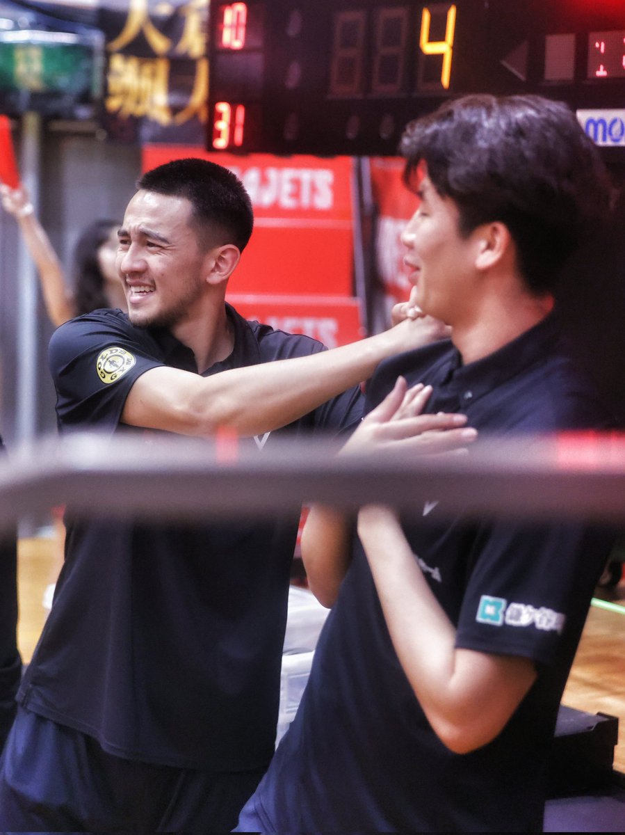 toshitaka_twins's tweet photo. To @serasato_5 📨
船アリ締めくくりの今節、連勝で飾れました🏛️🔥 いつもの場所最高でした😏📸👬✨👉🌈✈️
#ありがとう船アリ
#ケレンベアガー志良堂マシュウ翔
@blessyoumessyuu
#佐藤巧
@s_ta_ku
#千葉ジェッツ https://t.co/6Lm7rWmL6t