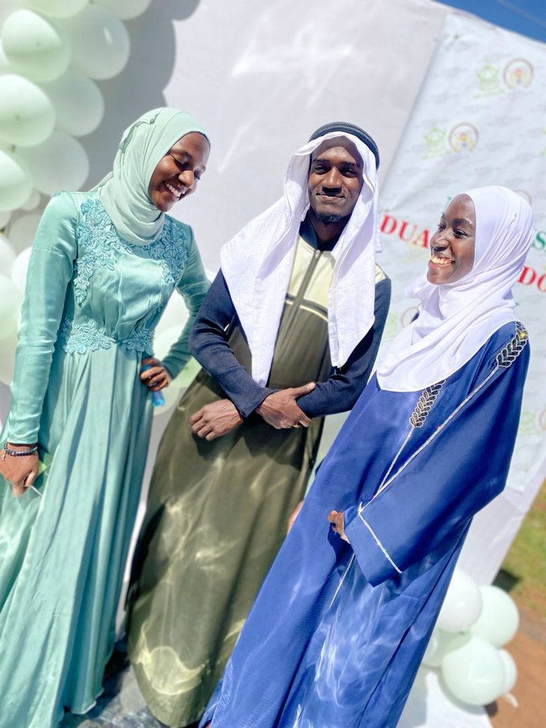 MubsmsaPage's tweet photo. @MubsmsaPage 
MUBSMSA HAND OVER CEREMONY.
We thank the executive member's of #mubsmsa for all they have done to deliver great service's to mubs Muslim fraternity. 
We ask allah to reward them the best in all✨️

@mariamnakigudde 
@MubsmsaPage 
@OfficialMubs 
@MakerereNews https://t.co/NQQjl1x9VA