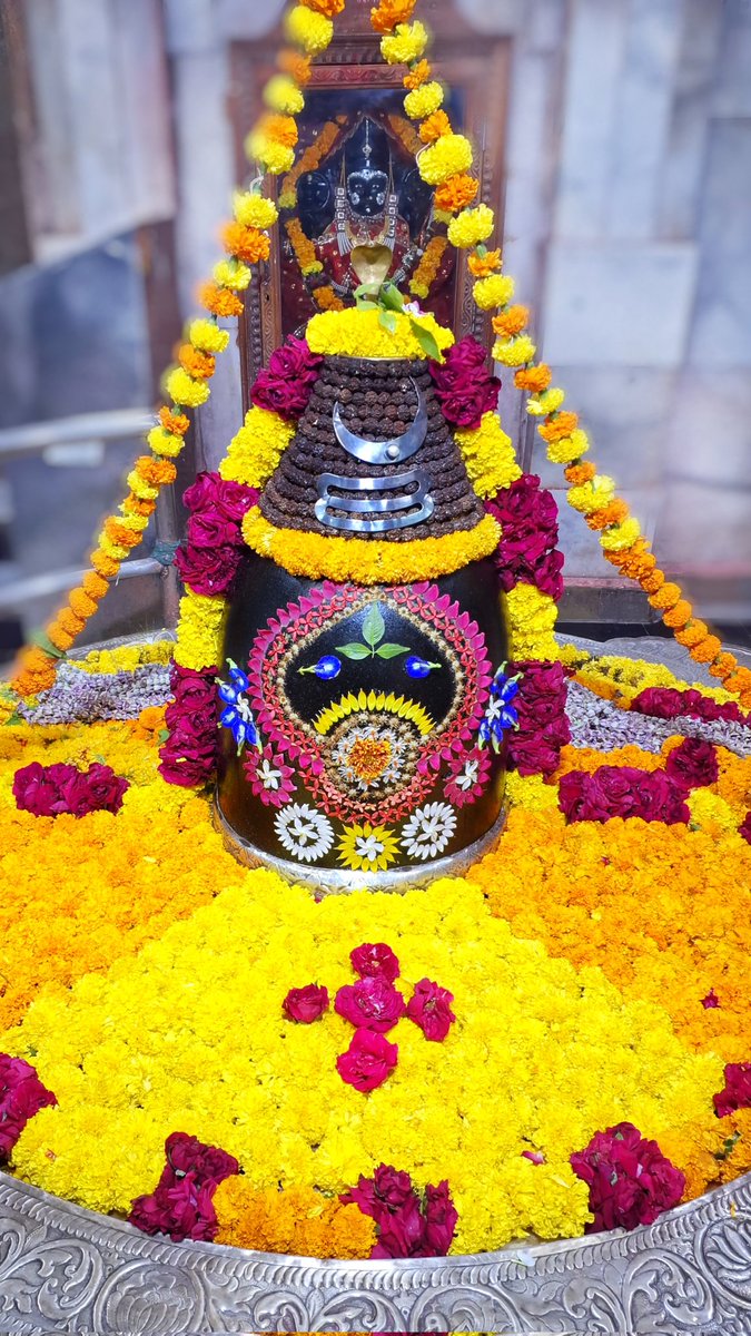 श्री अहल्याबाई मंदिर, प्रभासक्षेत्र - गुजरात (सौराष्ट्र)
दिनांकः 14 अप्रैल 2024 , चैत्र शुक्ल षष्ठी - रविवार
सायं शृंगार
04242129
#ahilyabai_temple
#mahadeva
