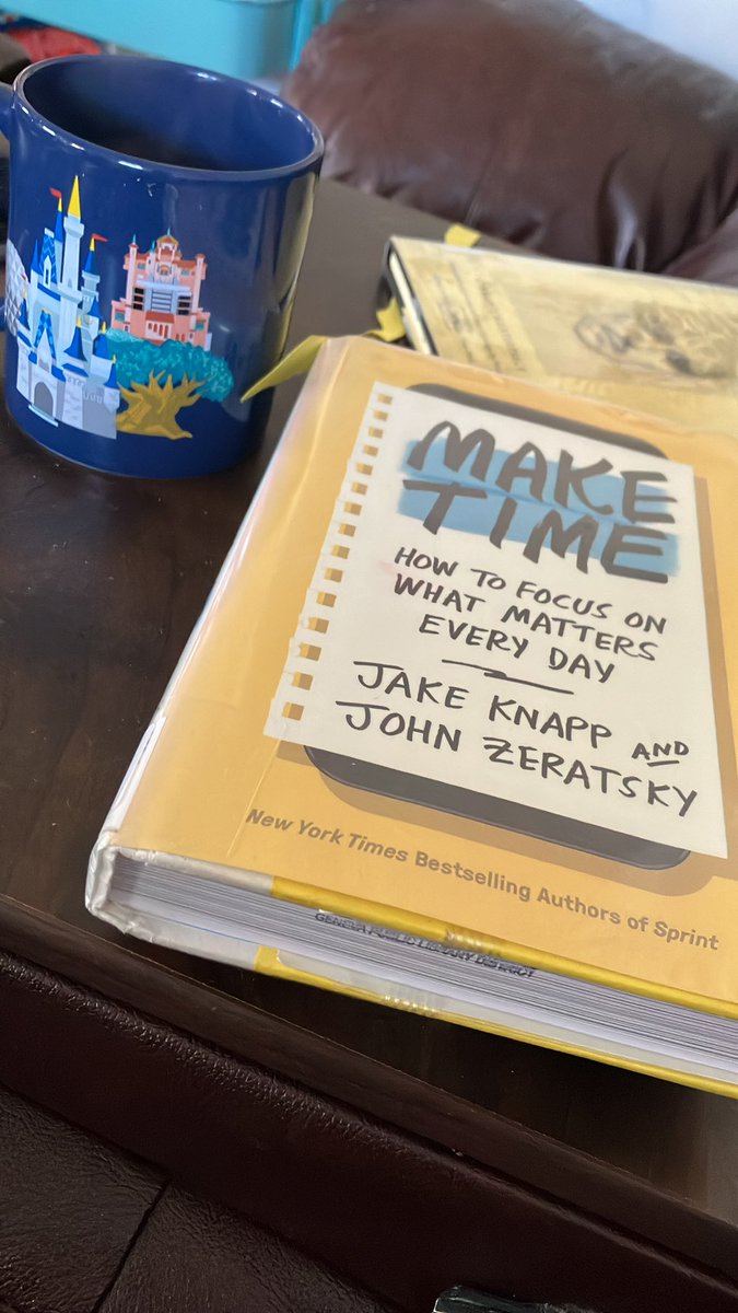 disneydad_'s tweet photo. Cheers on this beautiful Sunday morning. Here in the Chicagoland area it’s gorgeous!!!!
Also cheers to another trip around sun, it’s been a good 41 years so far.
Starting this B-Day off with finishing my recent read “Make Time”.
#coffeeandabook https://t.co/jVqd9pRn1k