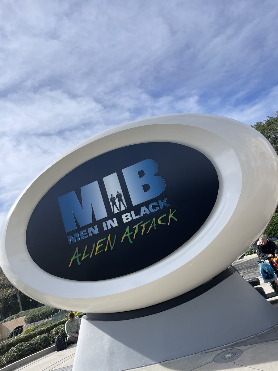 Today is a special day! On this day in 2000, Men In Black: Alien Attack began agent recruitments at Universal Orlando! Here’s to another 24 years of blasting that alien scum! 👽👽👽 @UniversalORL