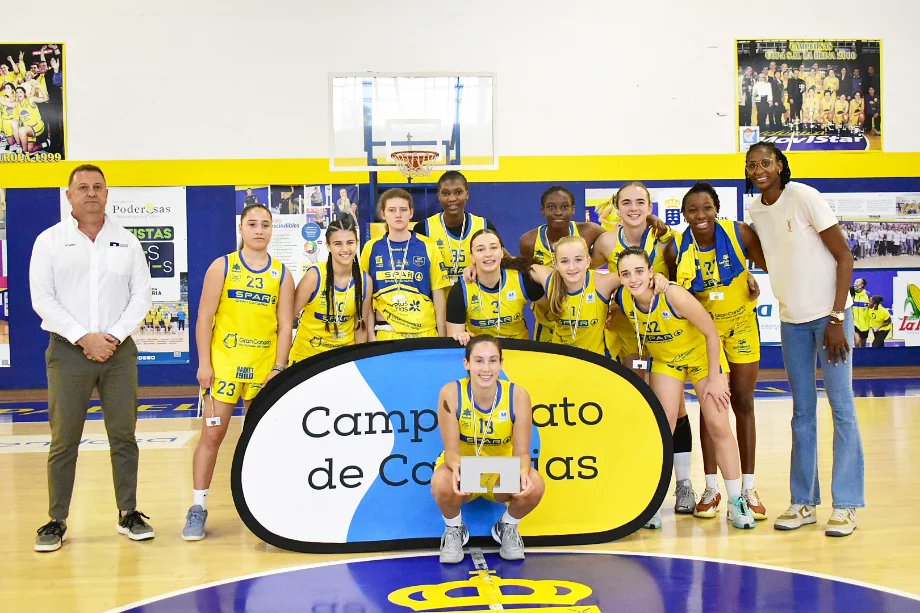 FCBaloncesto's tweet photo. 🏆 #JuniorNacionalFem
🇮🇨 #CC2024

🥇 @grancanariacb ➡️🇪🇸
🥈 @cbislascanarias ➡️🇪🇸
🥉 @RCNT_BALONCESTO
4️⃣ @CBADAREVA
5️⃣ @CBClarinos
6️⃣ @EMBCandelaria

📸 @fcbaloncesto https://t.co/eYDuJEygS2