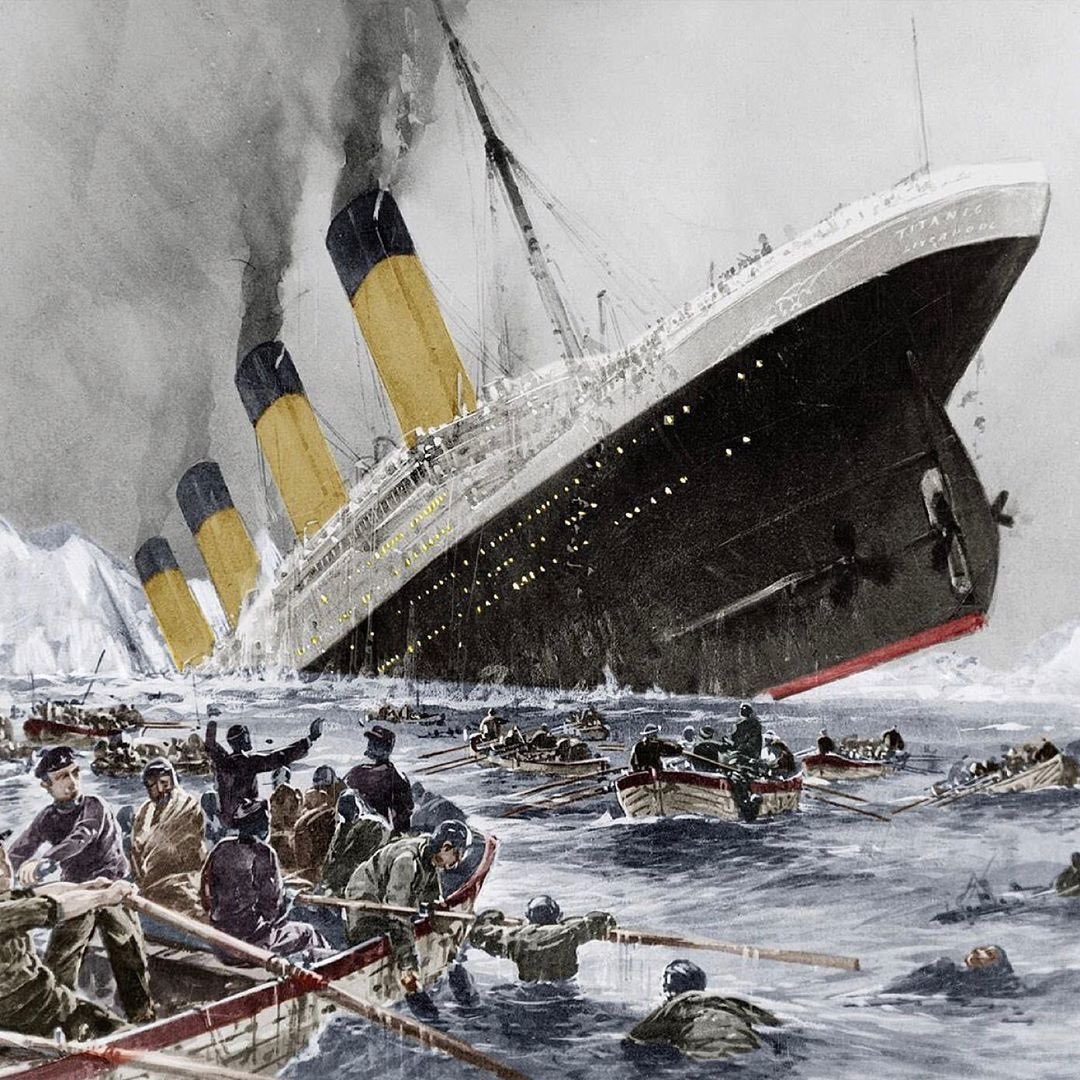 Titanic, 112 yıl önce bugün buz dağına çarptı.