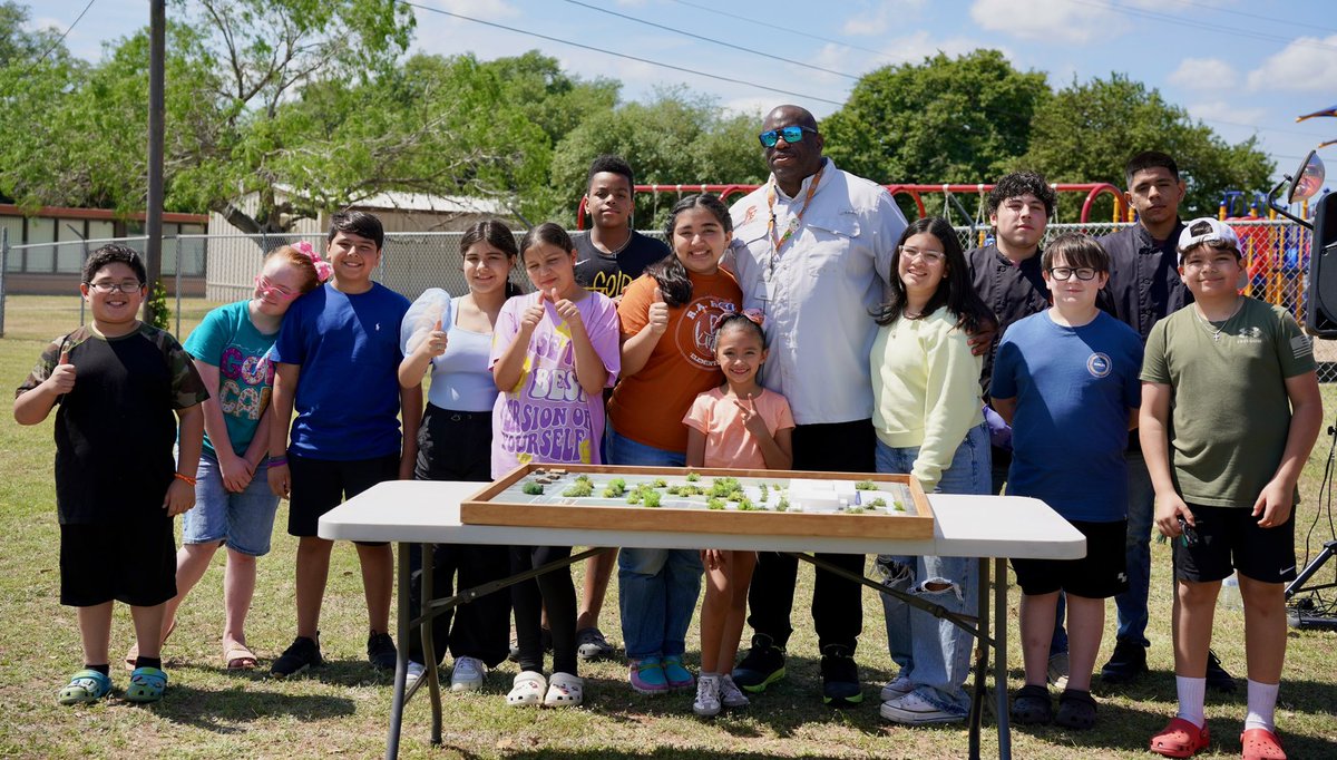 BeevilleISD's tweet image. It’s sweet to #BEEInformed! We’d like to thank everyone for attending.

#BEEtheKICK