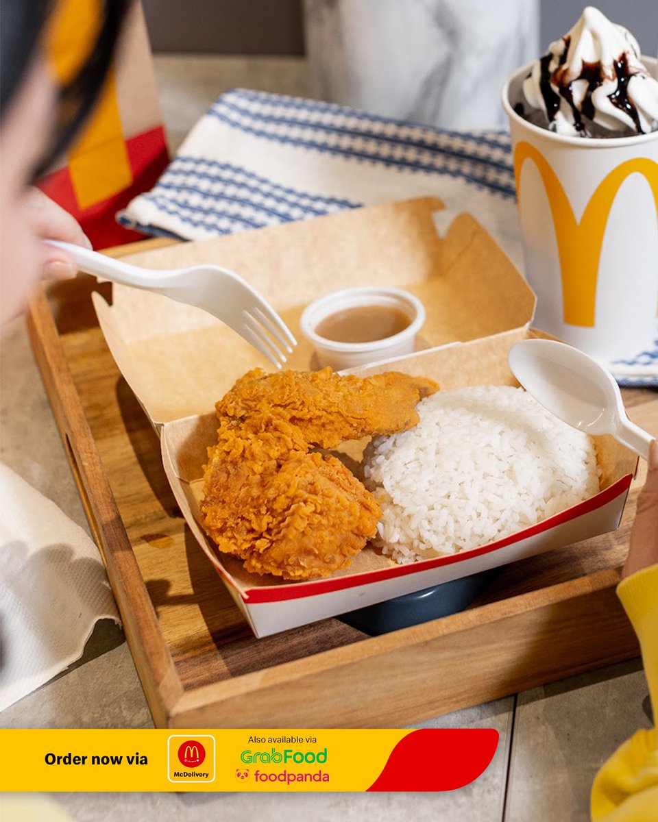 Payday ➕ Monday 🟰deserve ang masarap na lunch!! 🍗 Order a McFloat with your Chicken McDo meal para extra nice! ✨ App Store – bit.ly/McDeliveryPH_i… Google Play Store – bit.ly/McDeliveryPH_A…