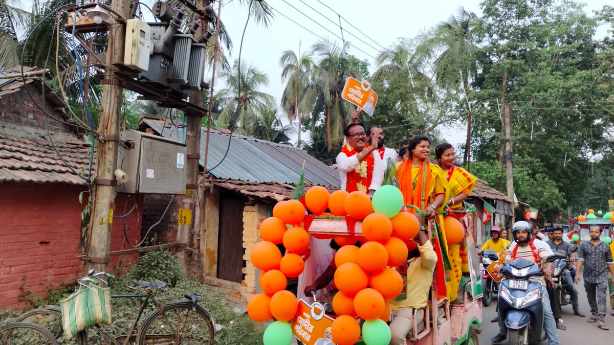 আমতা বিধানসভার বিরামপুরে জনসম্পর্ক ।
#Vote4BJP #vote4arunudaypaulchowdhury