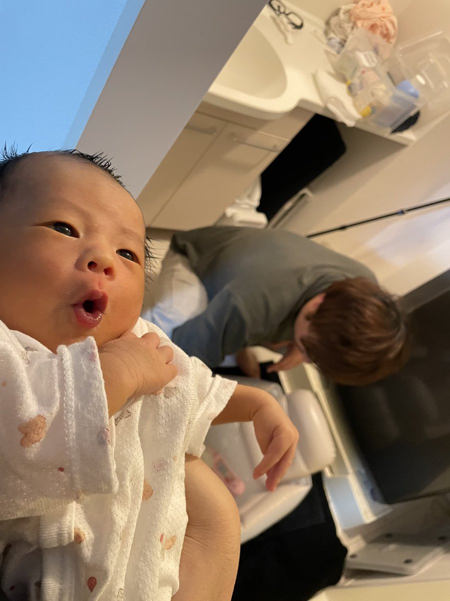 326power_love's tweet photo. ベビーバスを用意する私とやる気満々の太凱。 https://t.co/RK46DPpnCH